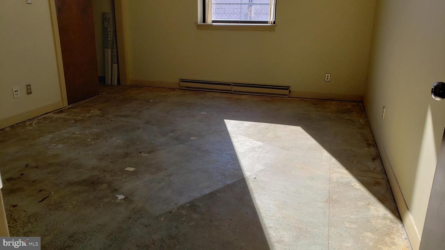 40 Main Street Property Photo 33