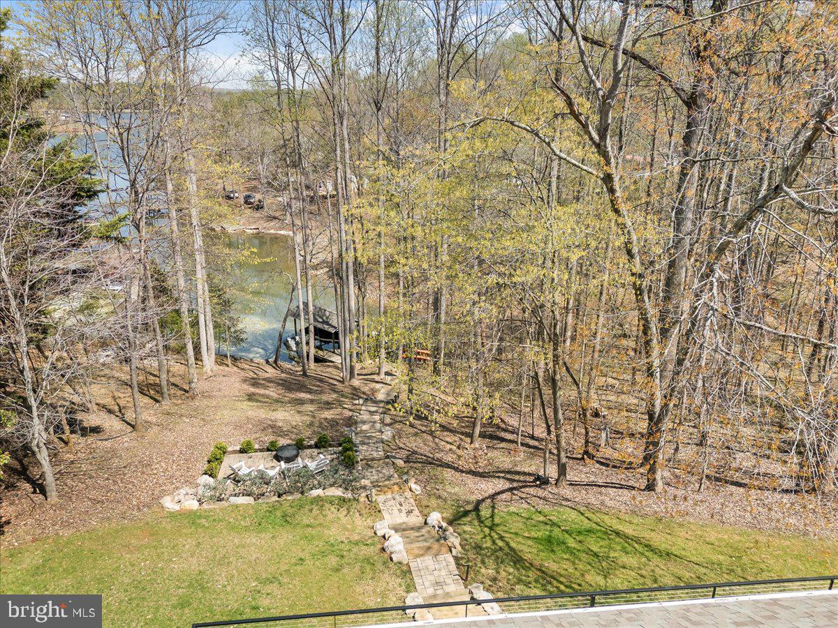 290 Dodee Ln Property Photo 2