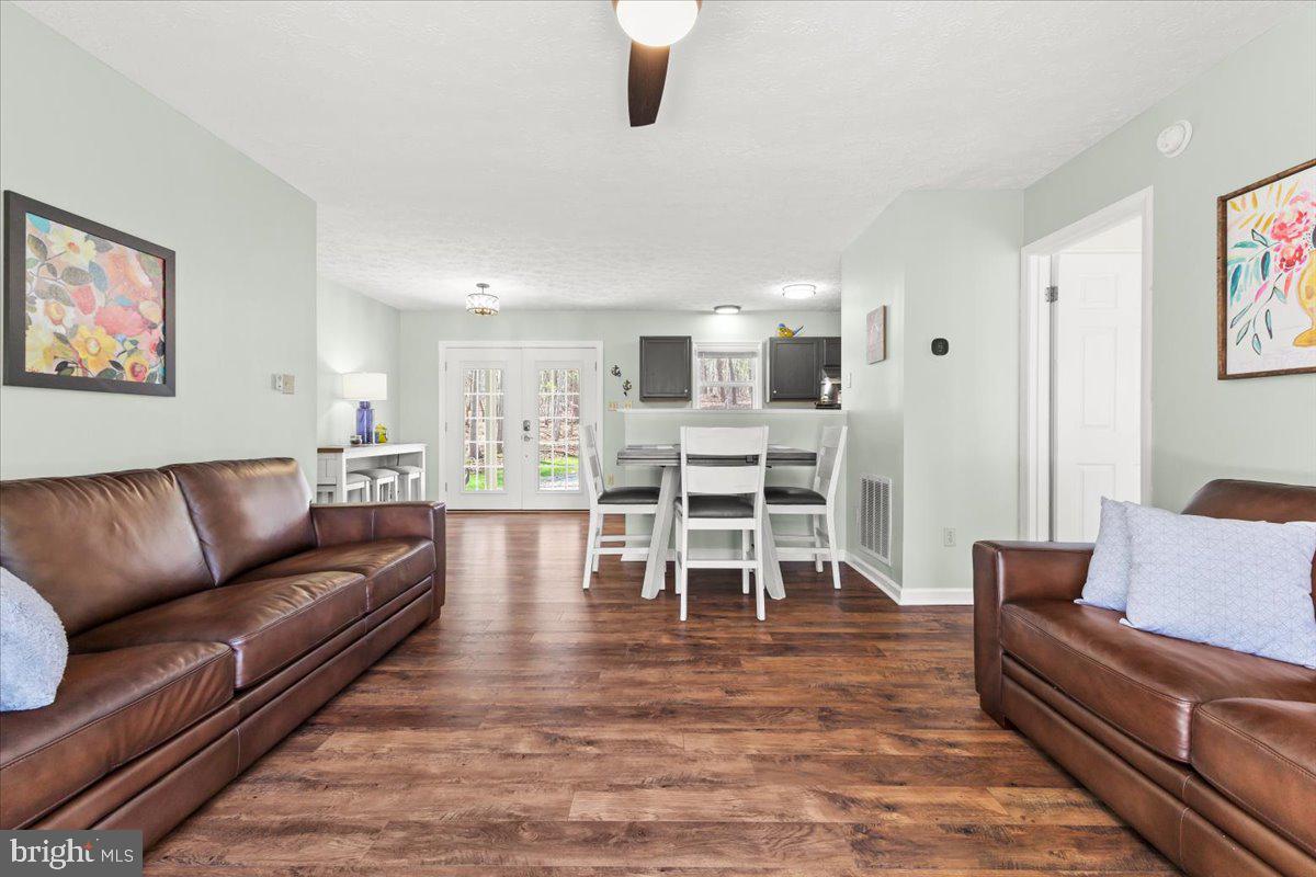 290 Dodee Ln Property Photo 15
