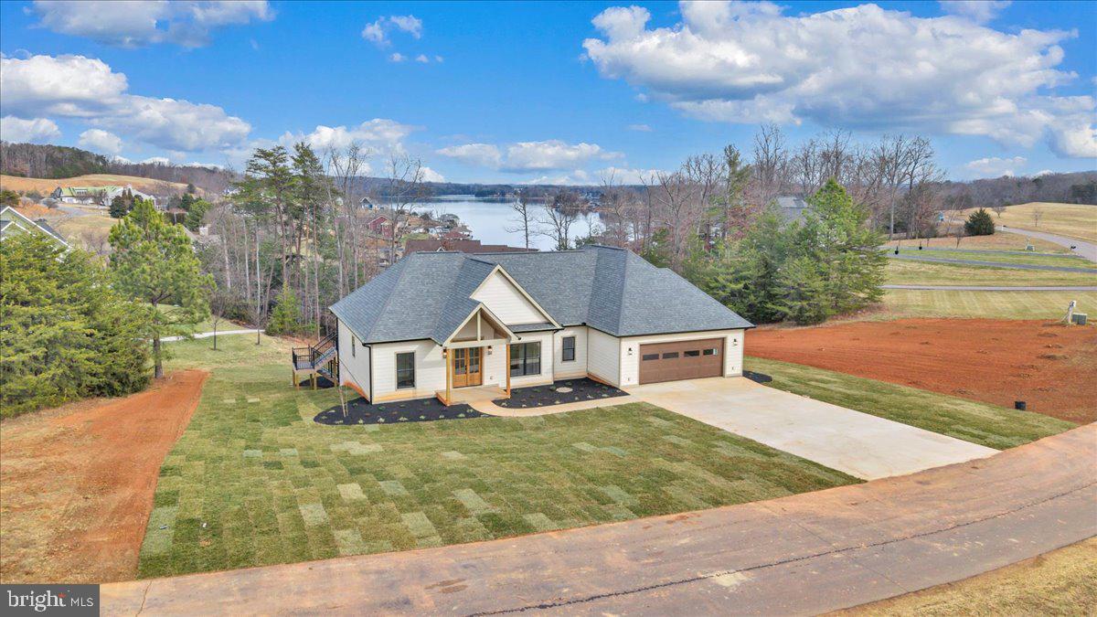 639 Compass Cove Cir Property Photo 4