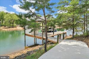 639 Compass Cove Cir Property Photo 8