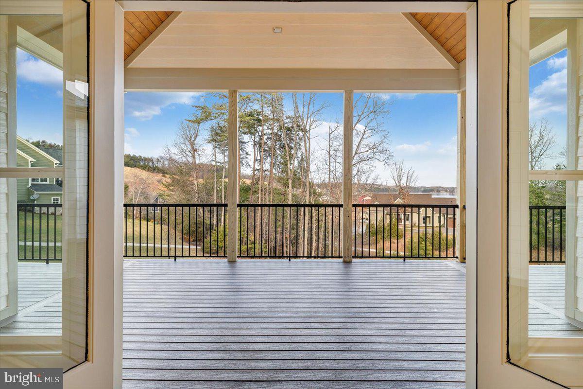 639 Compass Cove Cir Property Photo 37