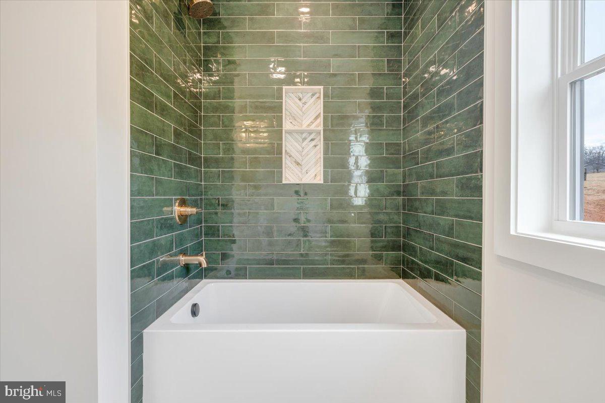 639 Compass Cove Cir Property Photo 49