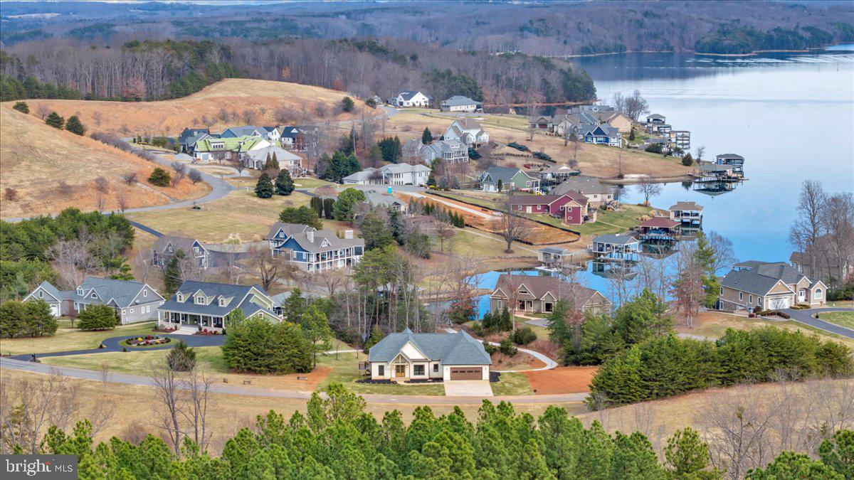 639 Compass Cove Cir Property Photo 117
