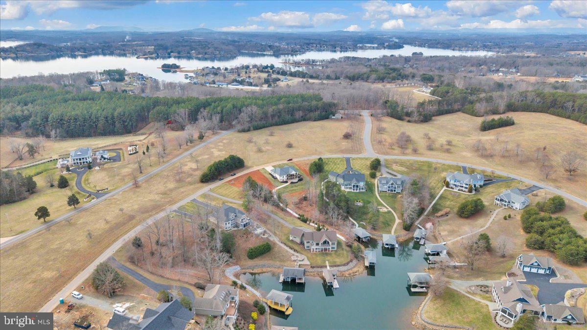 639 Compass Cove Cir Property Photo 124