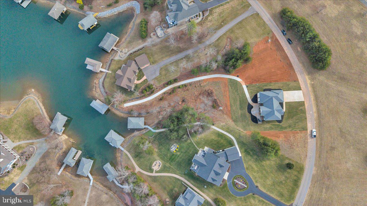 639 Compass Cove Cir Property Photo 140