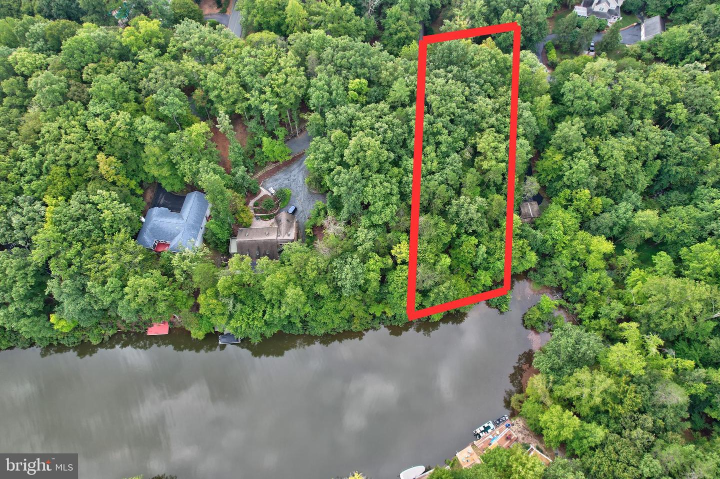 Jefferson Dr Property Photo 2