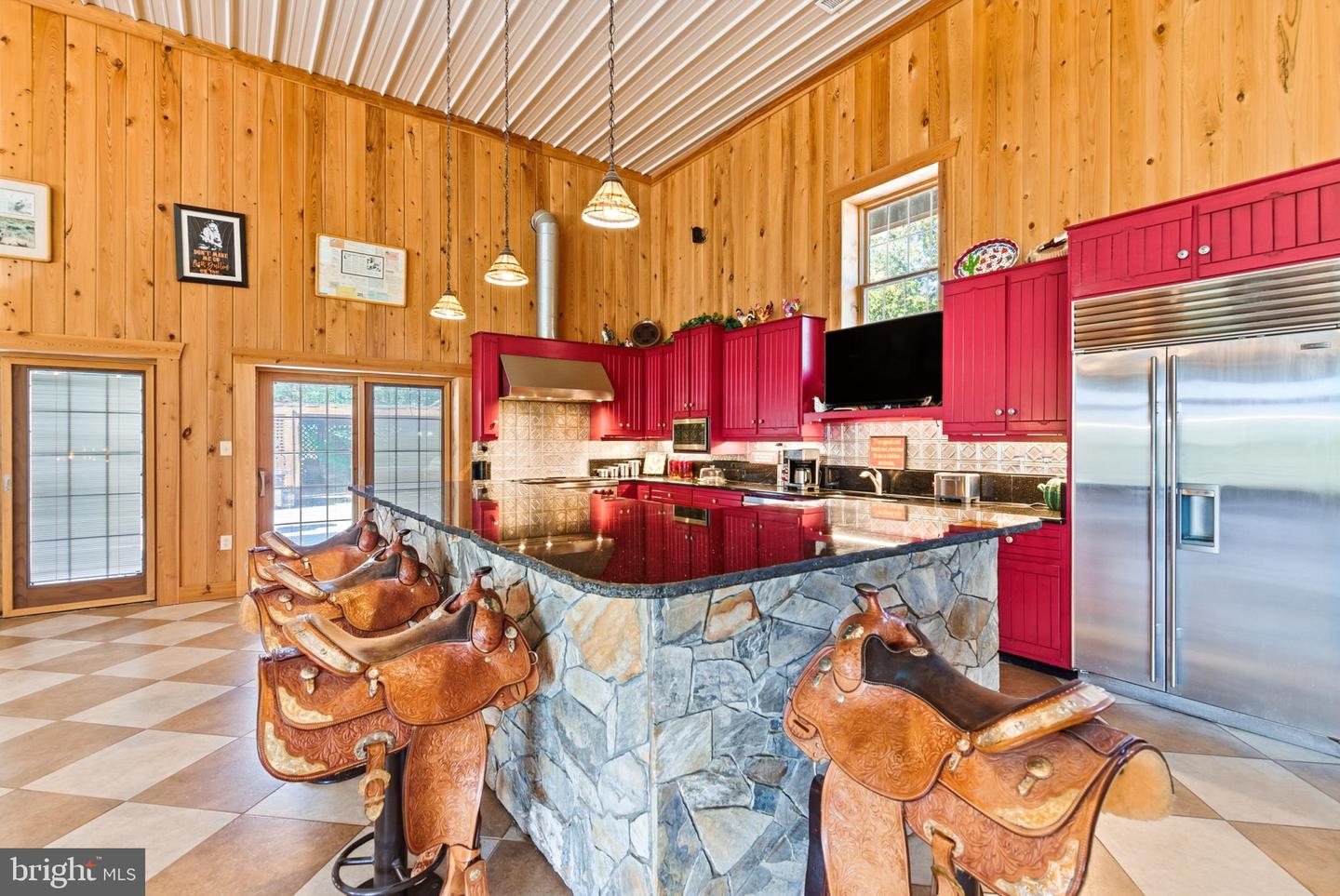 240 Stoneleigh Rd Property Photo 39