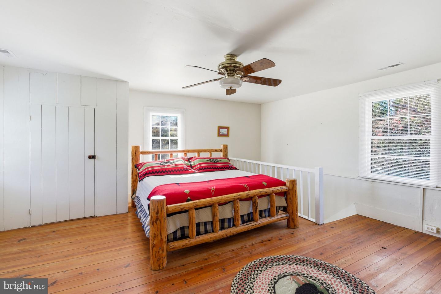 240 Stoneleigh Rd Property Photo 112