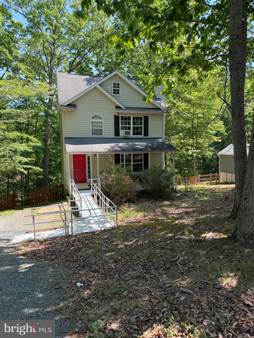 9 Austin Dr Property Photo 4