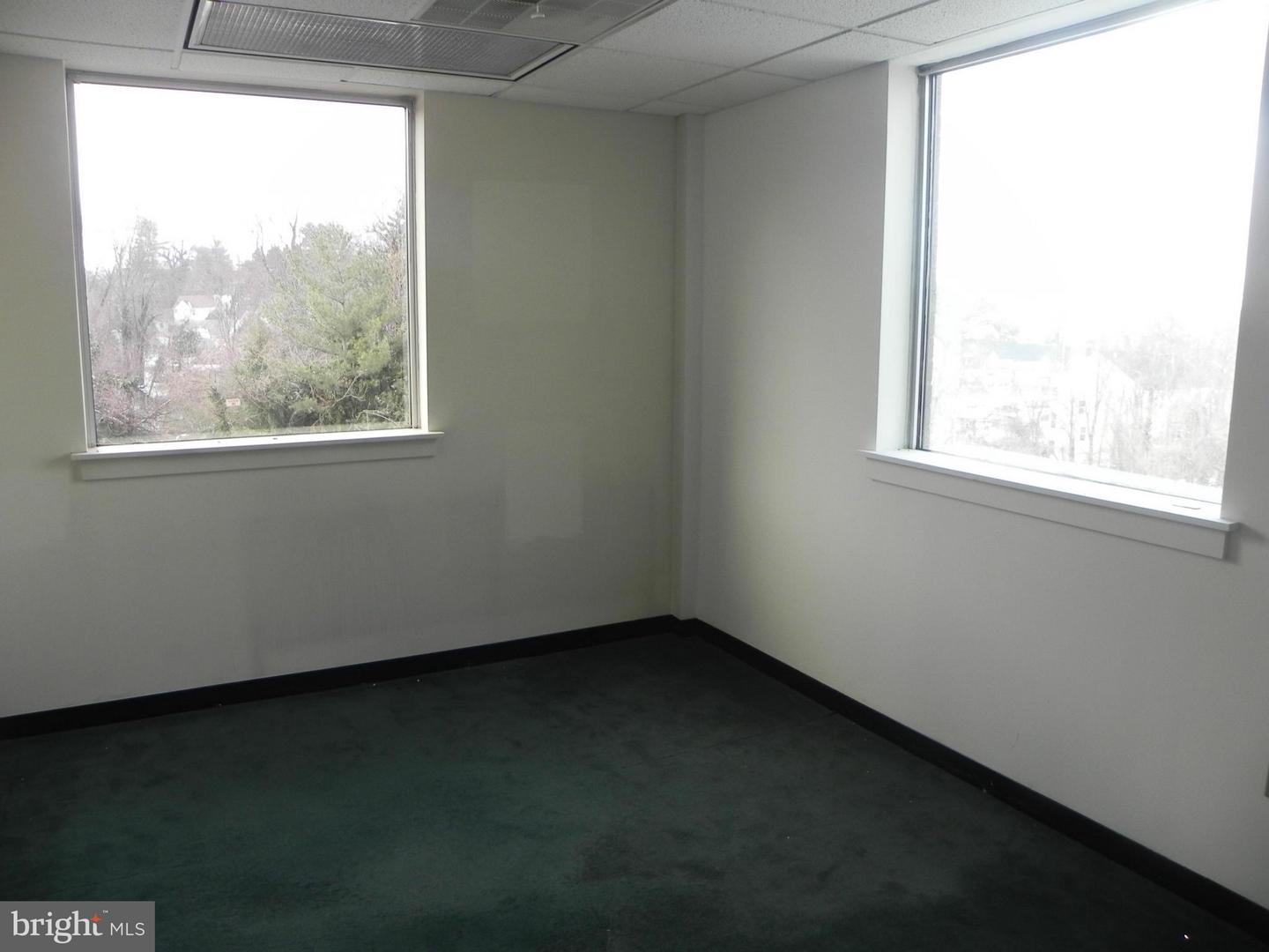 98-suite 52 Alexandria Tpke #suite 52 Property Photo 4