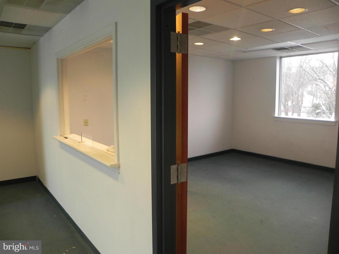 98-suite 52 Alexandria Tpke #suite 52 Property Photo 5