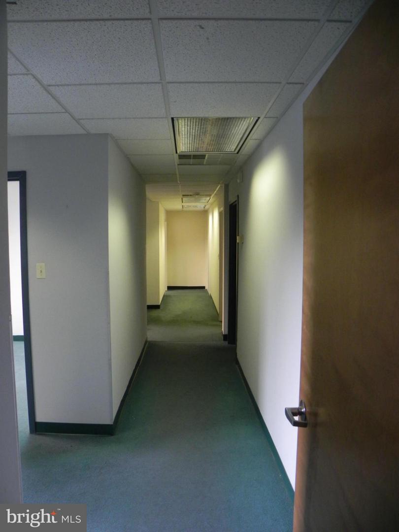 98-suite 52 Alexandria Tpke #suite 52 Property Photo 8