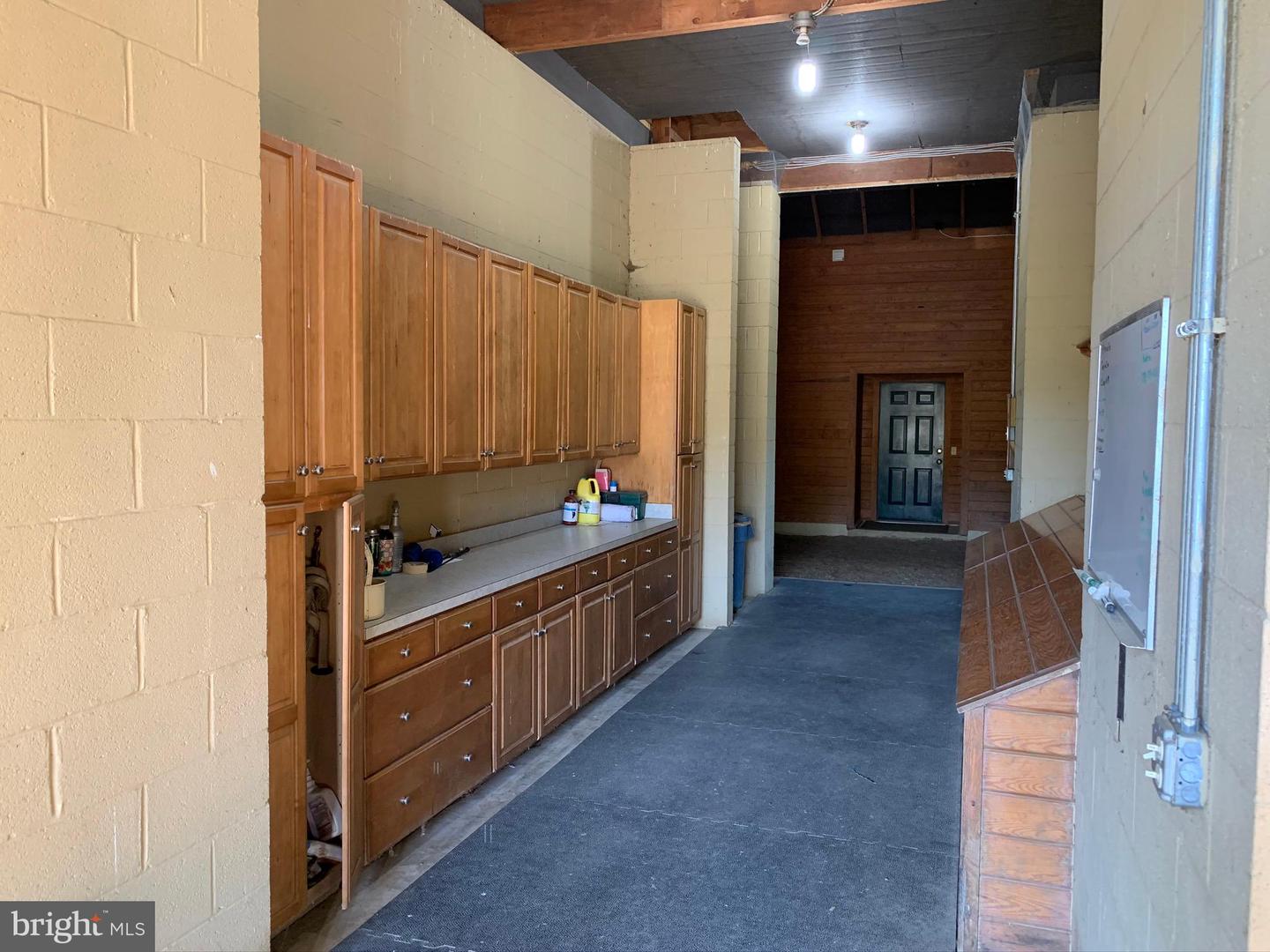 7351 Leigh Rd Property Photo 9