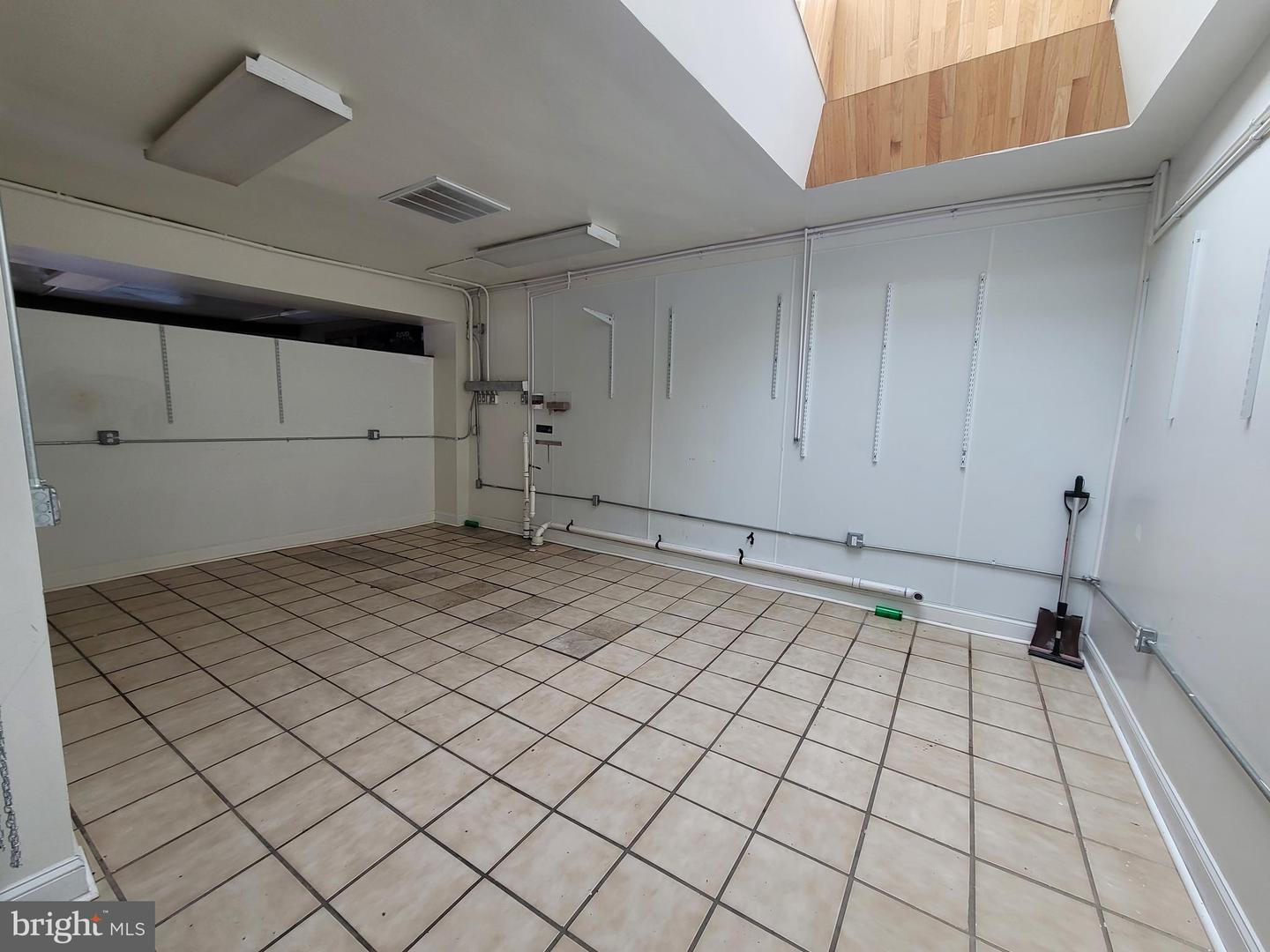 8414 W Main St Property Photo 17