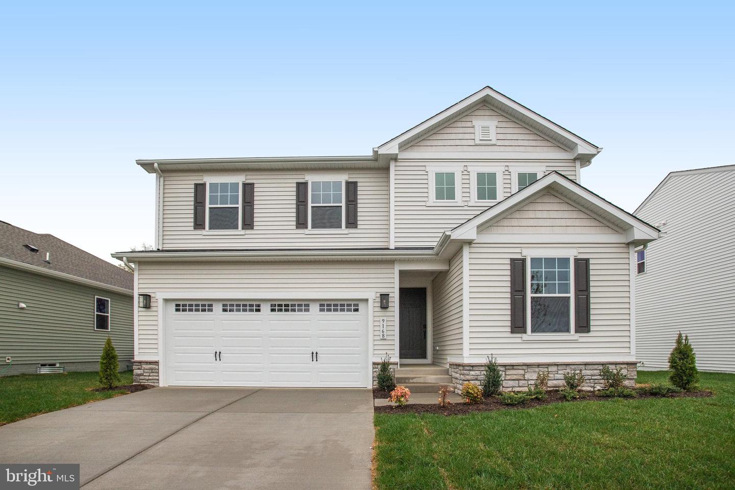 9168 ARCTIC FOX WAY Property Photo 1
