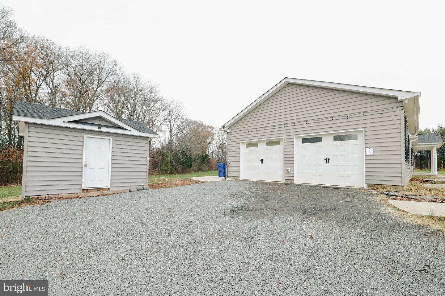 1300 Kelly Meadows Ln Property Photo 2