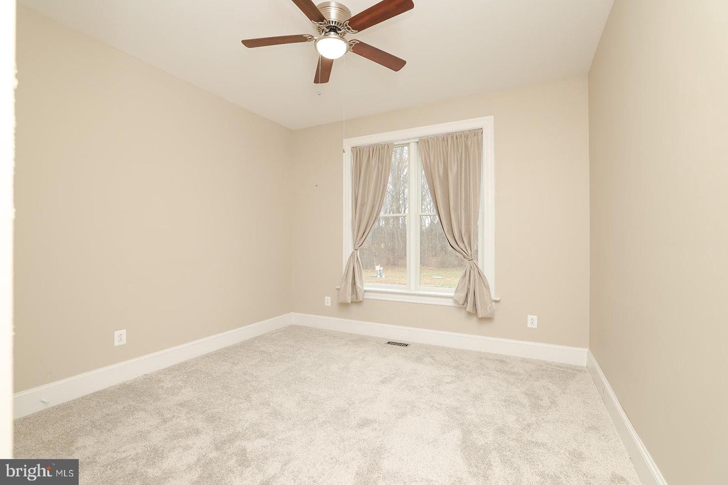 1300 Kelly Meadows Ln Property Photo 18