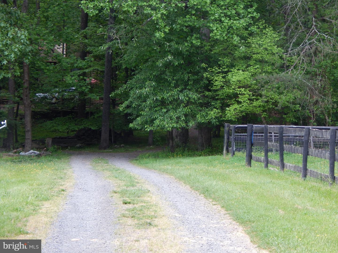 7633 Riverside Farm Rd Property Photo 21