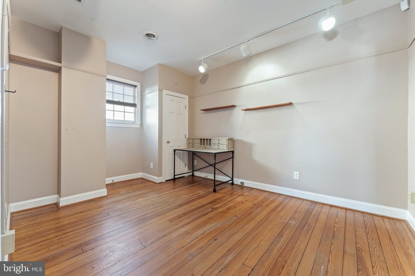 29-33 Culpeper St Property Photo 29