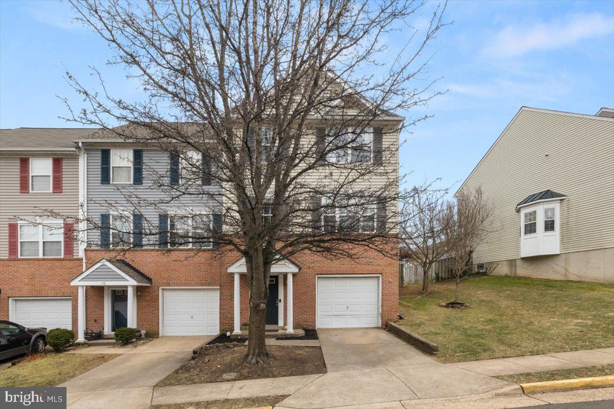 32 Sire Way Property Photo