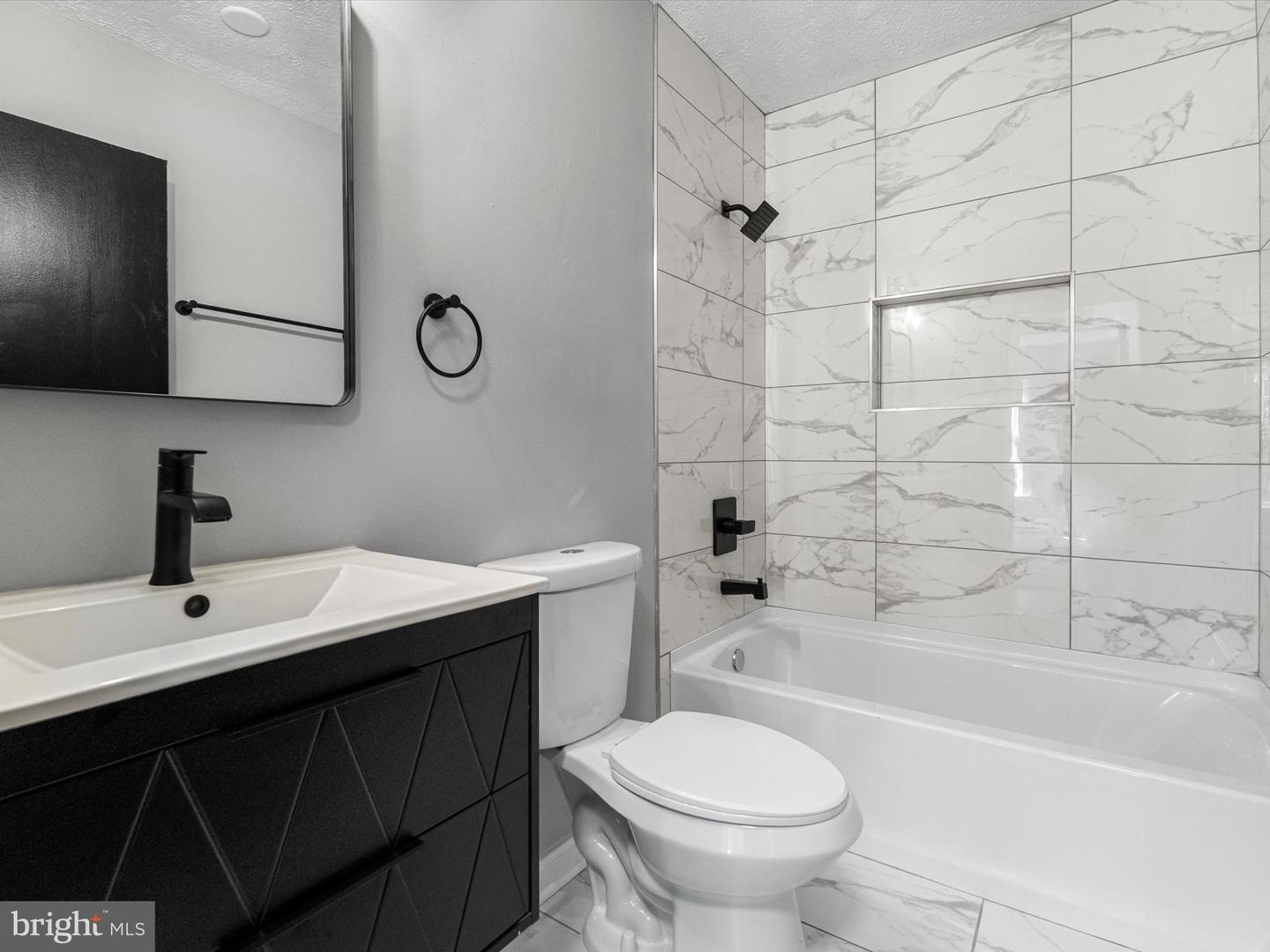 8386 Pinn Turn Property Photo 15