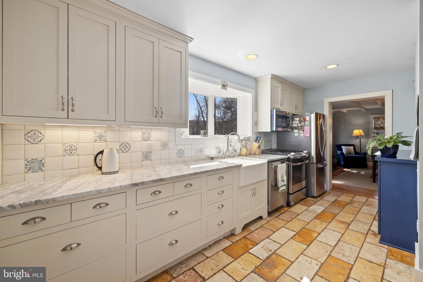 6592 Smitten Farm Ln Property Photo 10