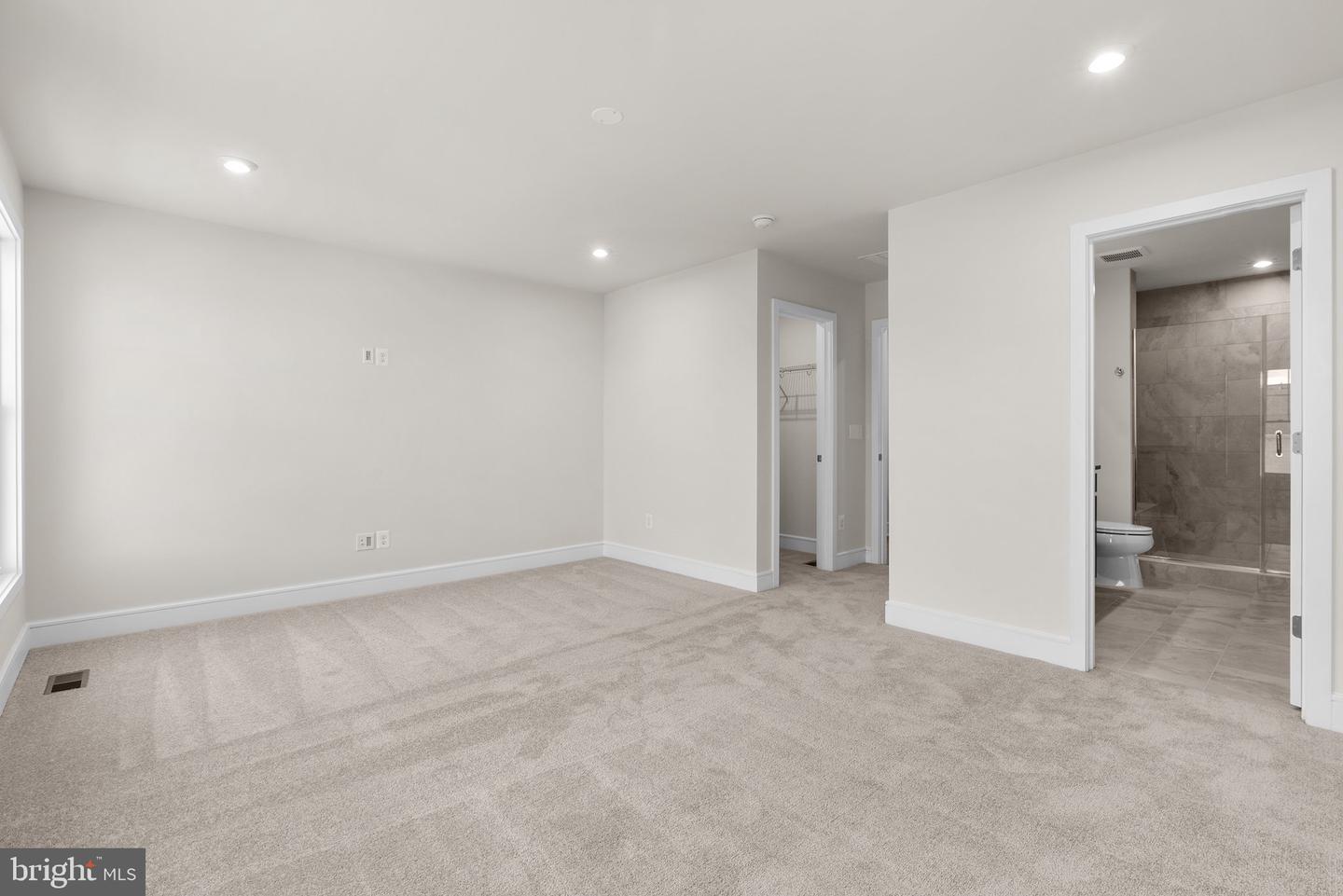 8677 Anderson Ave Property Photo 15
