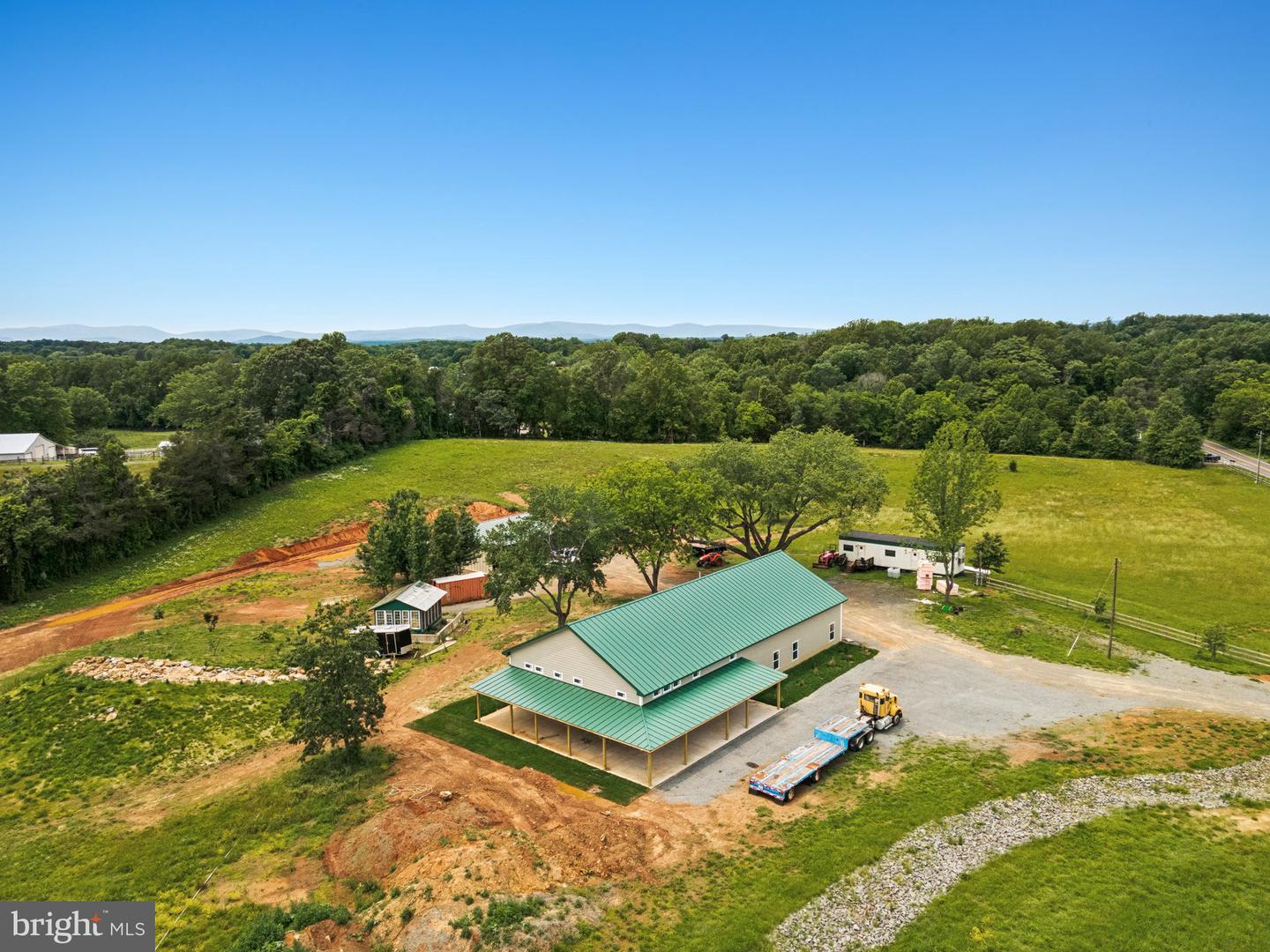 7285 Opal Rd Property Photo 3