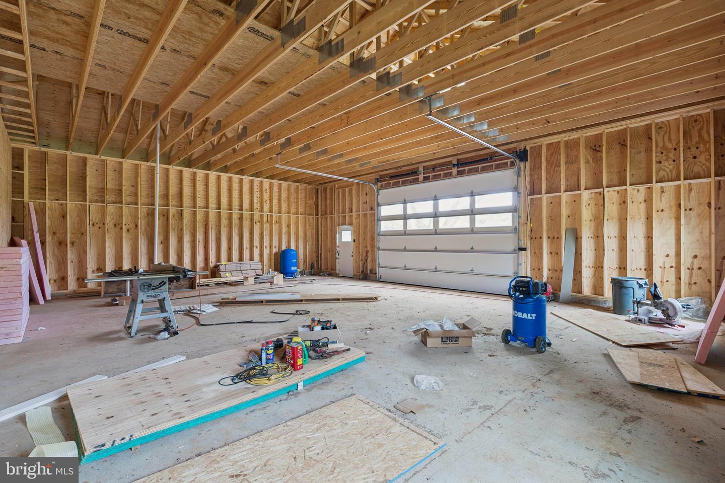 7285 Opal Rd Property Photo 9