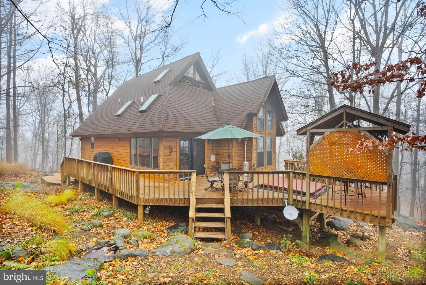 11082 Oakview Rd Property Photo