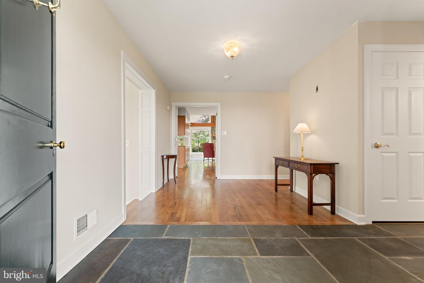 8300 Falcon Glen Rd Property Photo 7