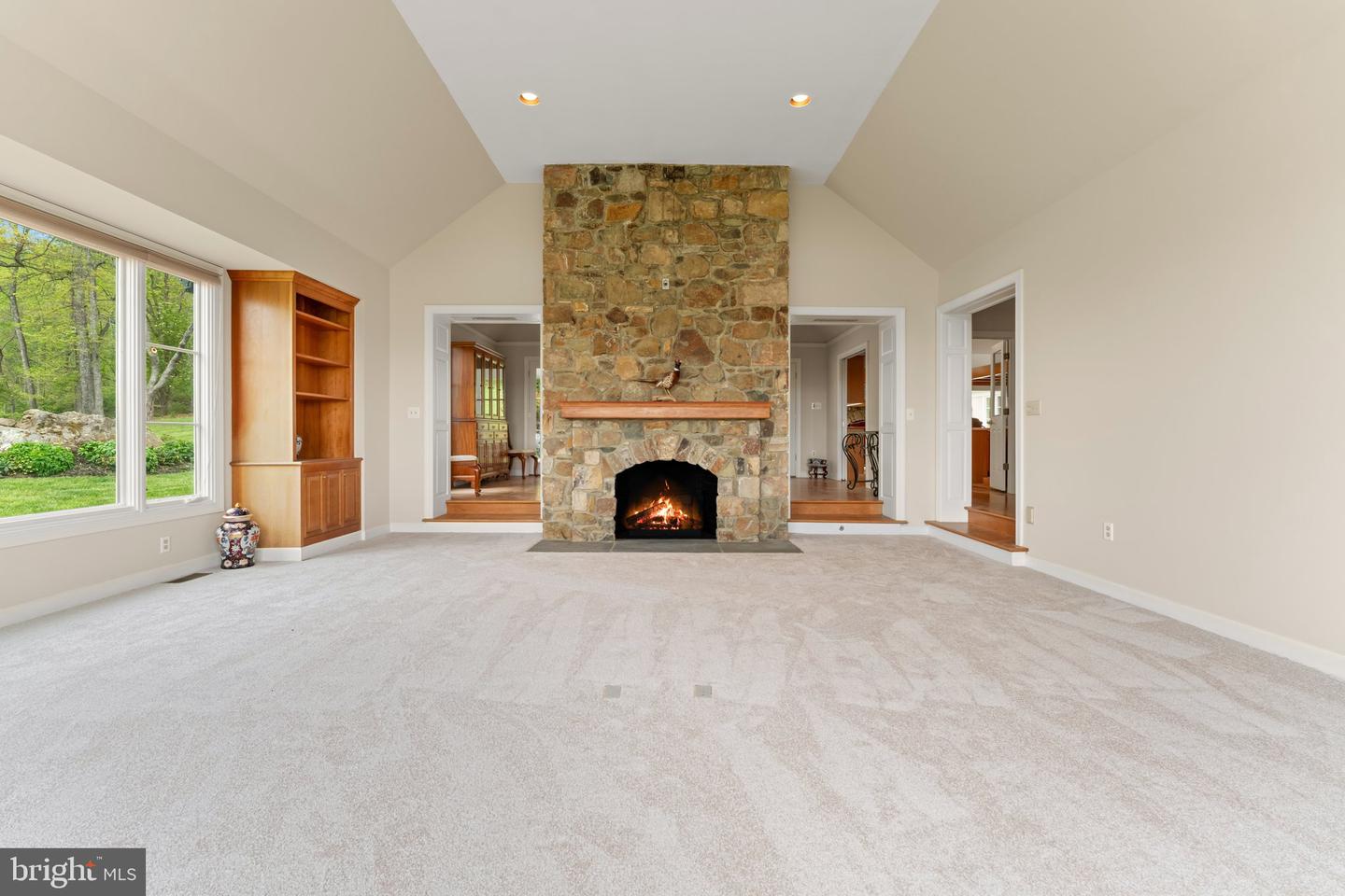 8300 Falcon Glen Rd Property Photo 11