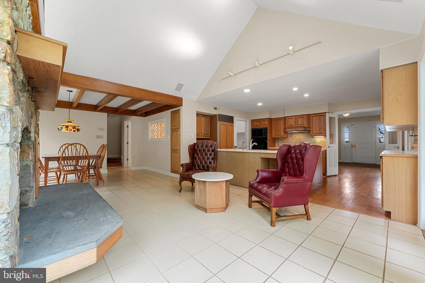 8300 Falcon Glen Rd Property Photo 24