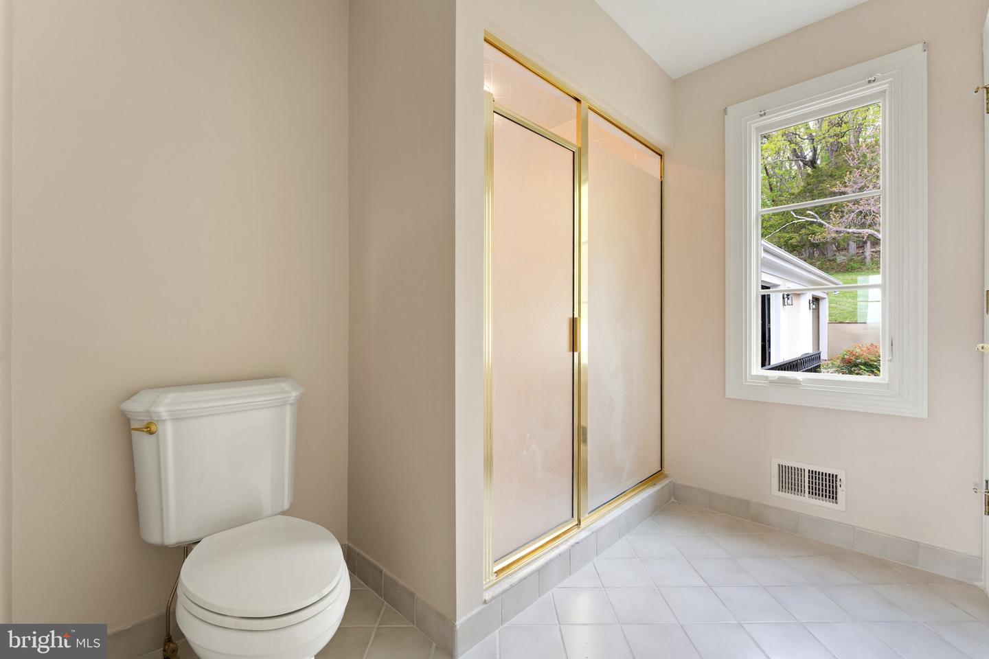 8300 Falcon Glen Rd Property Photo 46