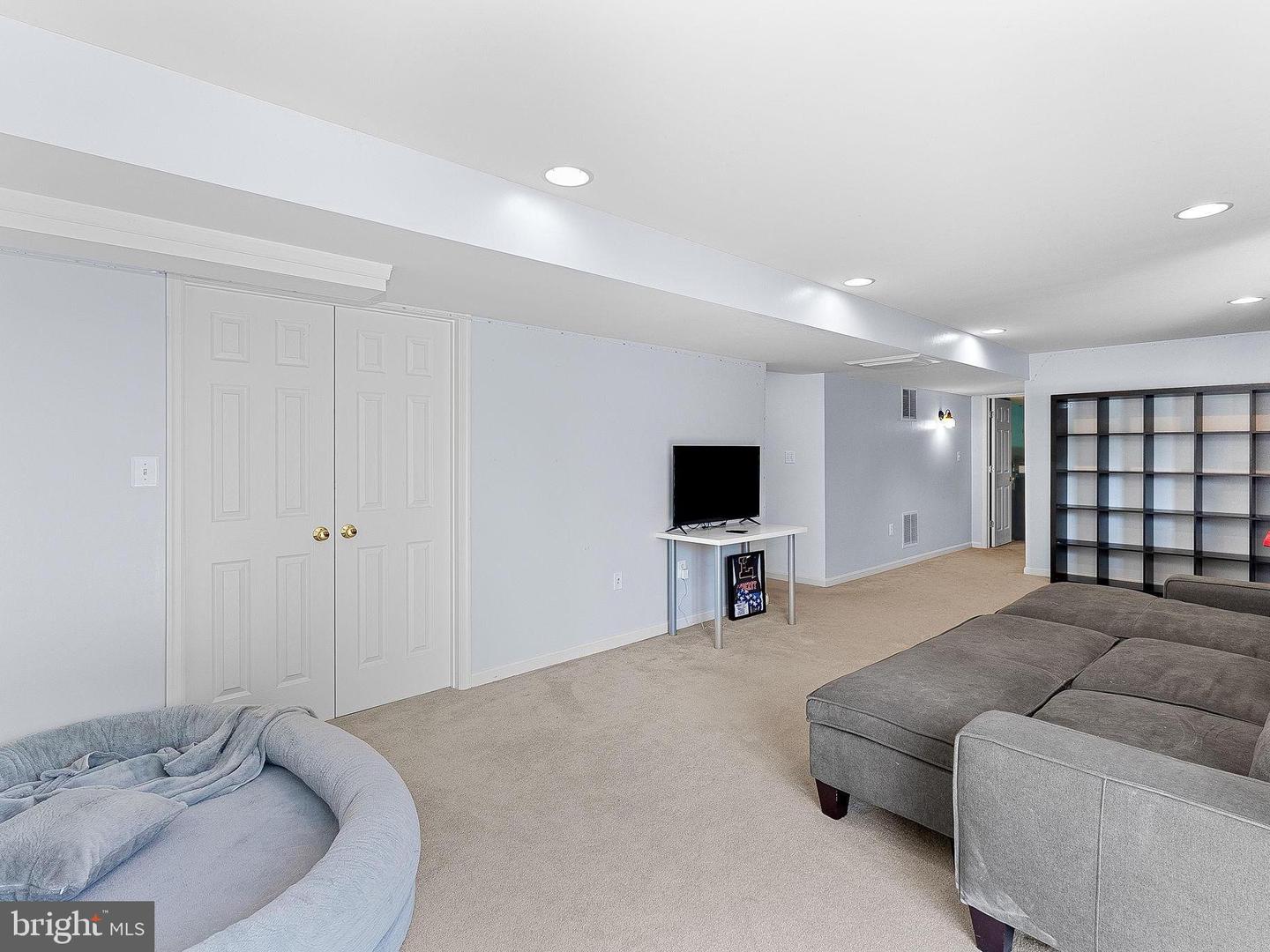 10799 Reynard Fox Ln Property Photo 25