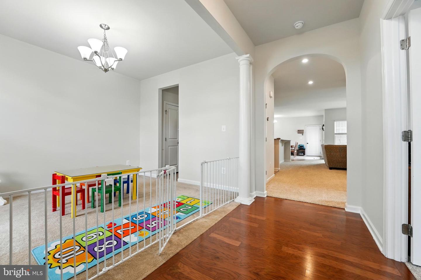 7602 Hancock St Property Photo 8
