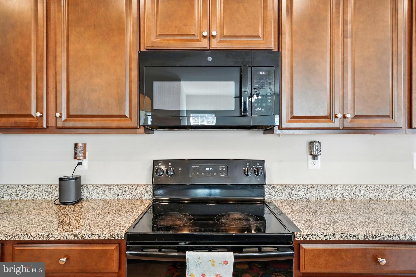 7602 Hancock St Property Photo 15