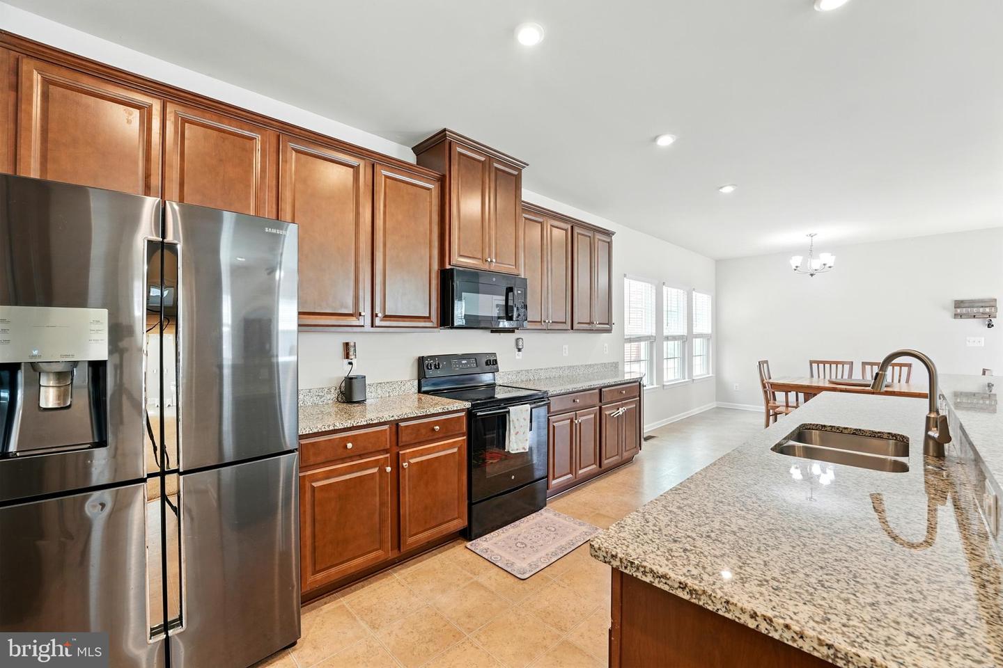 7602 Hancock St Property Photo 16