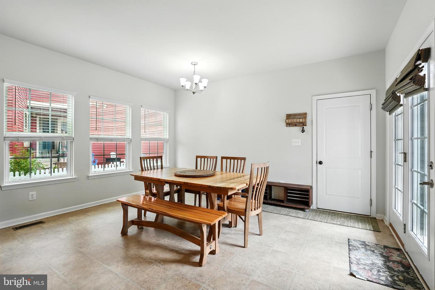 7602 Hancock St Property Photo 18