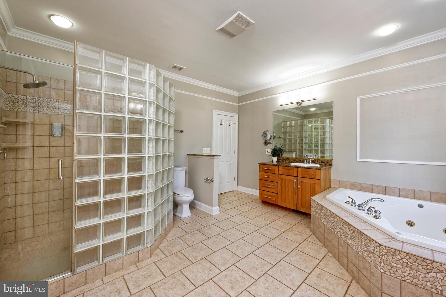 6951 Hilltop Ln Property Photo 27