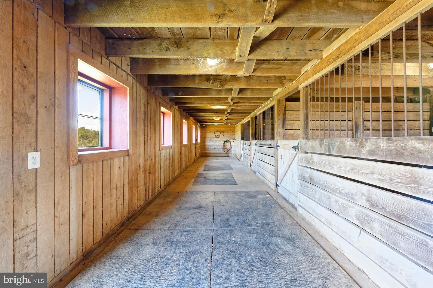 6951 Hilltop Ln Property Photo 68