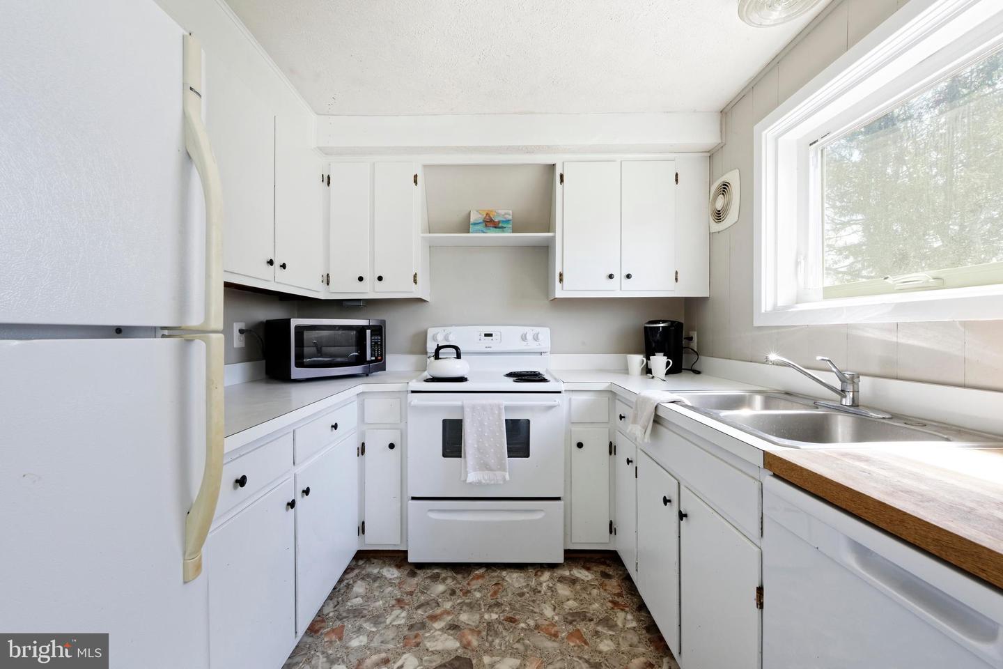 6951 Hilltop Ln Property Photo 82
