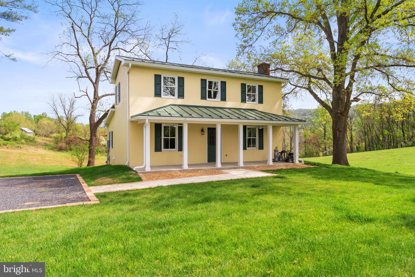 11066 Moreland Rd Property Photo 1