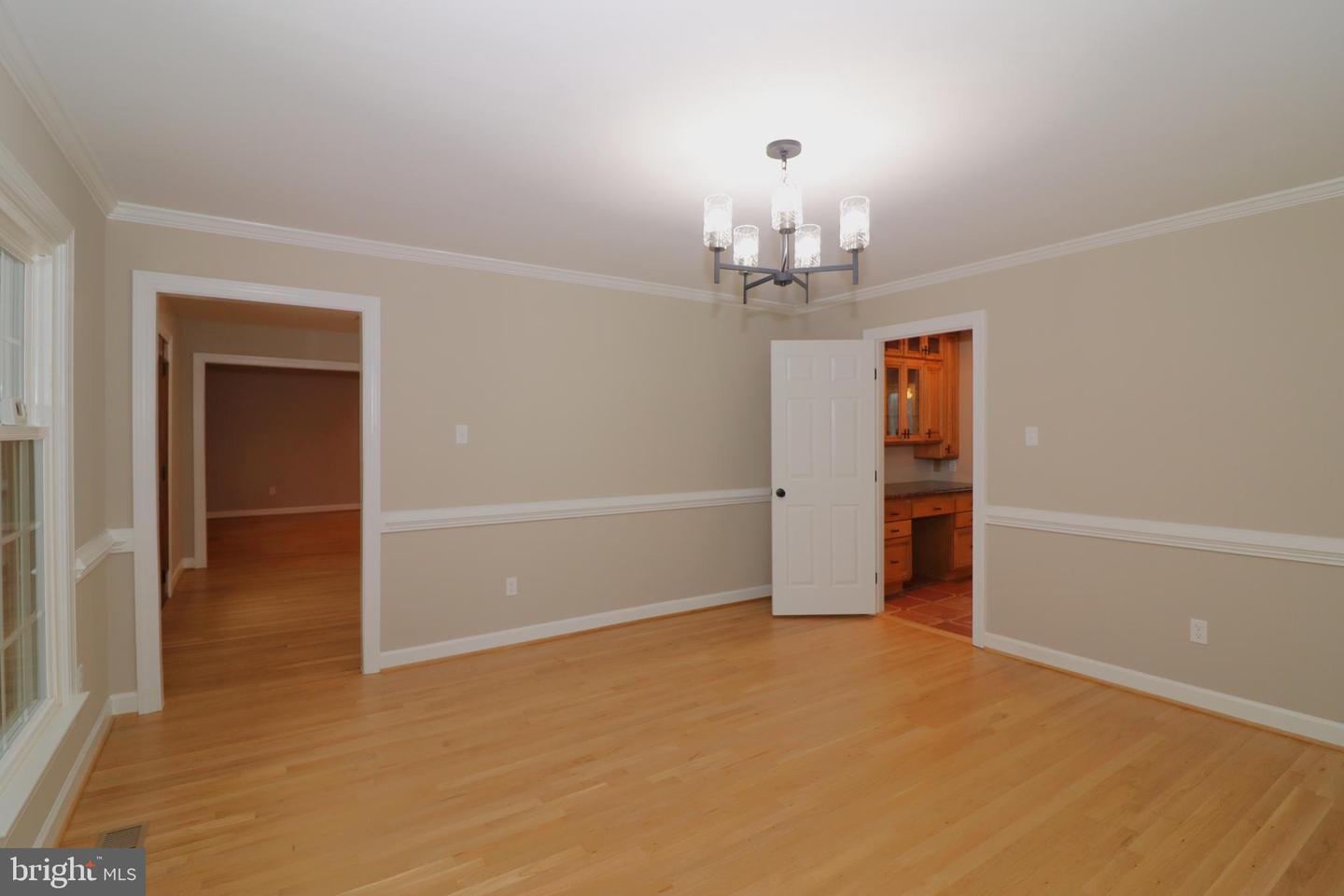 6885 Walnut Heights Dr Property Photo 15
