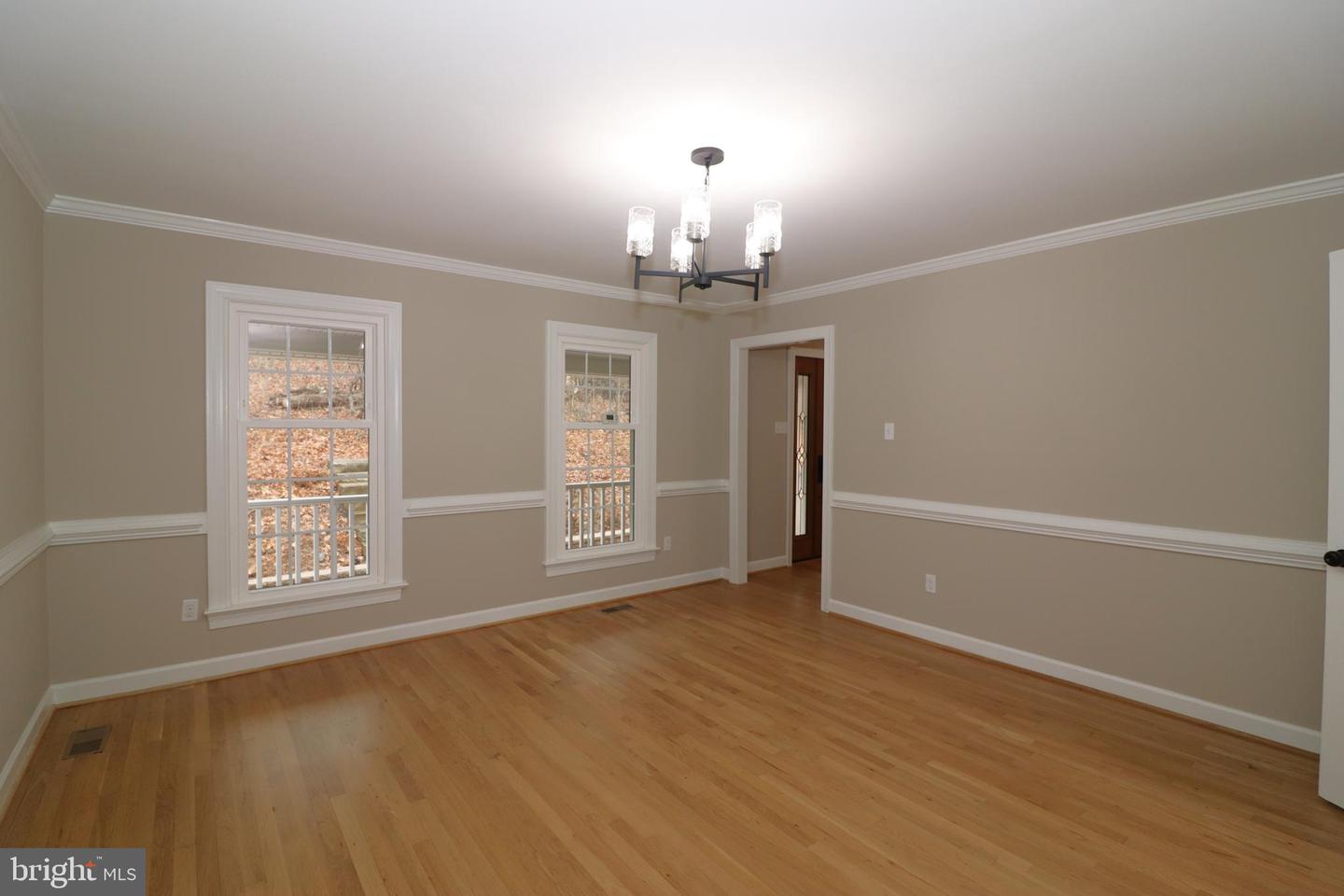 6885 Walnut Heights Dr Property Photo 17