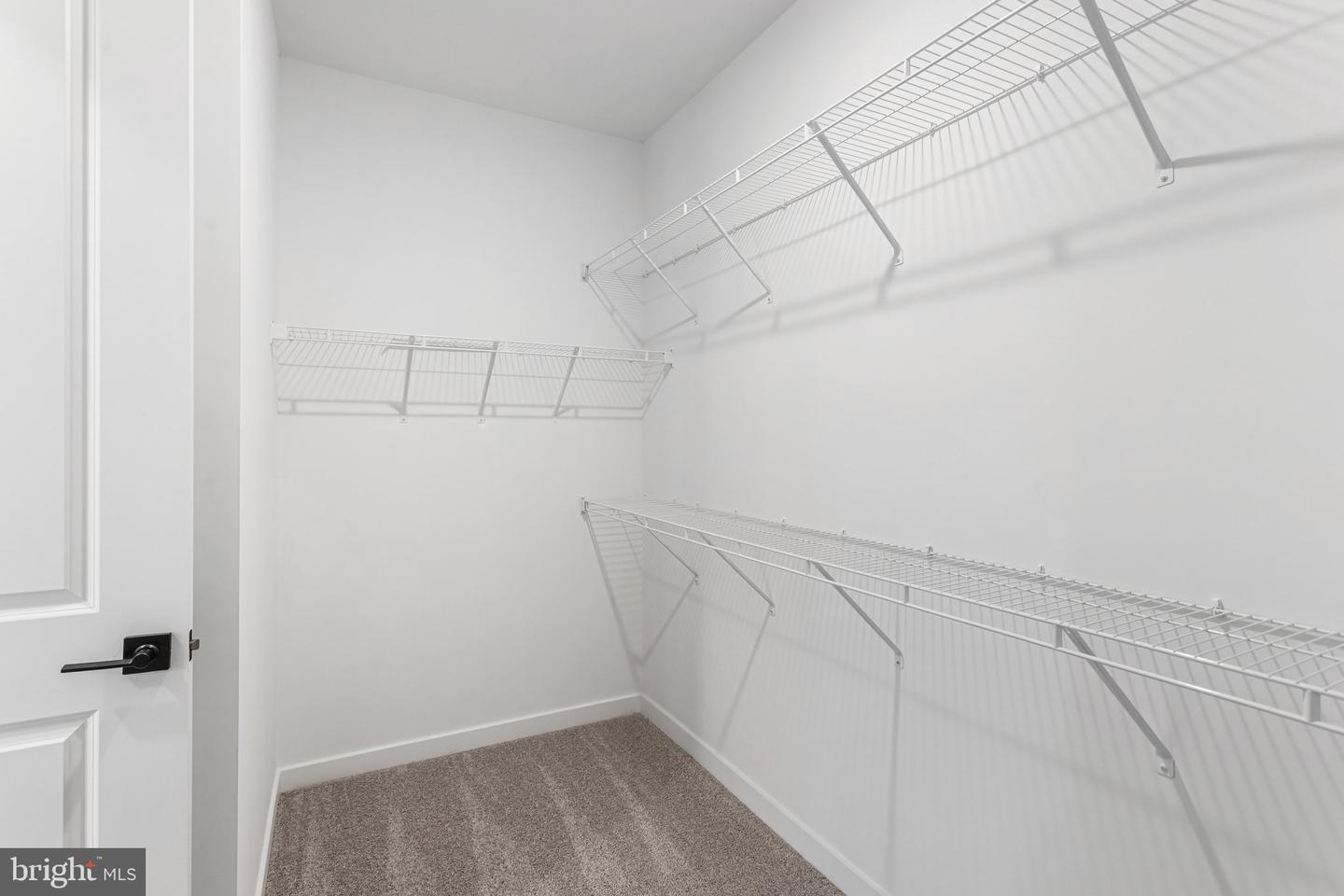 2079 Springvale Dr Property Photo 21