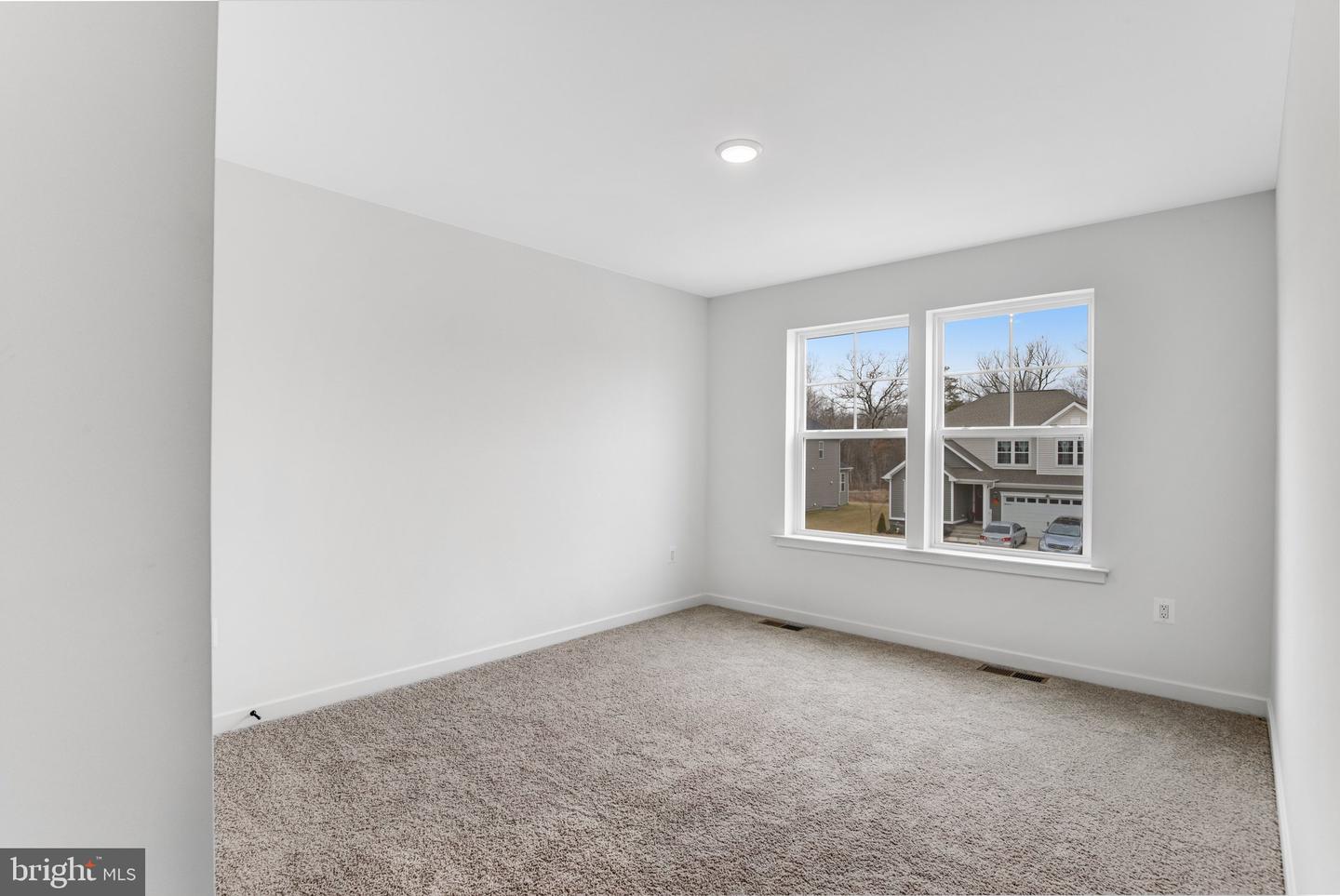 2063 Springvale Dr Property Photo 17