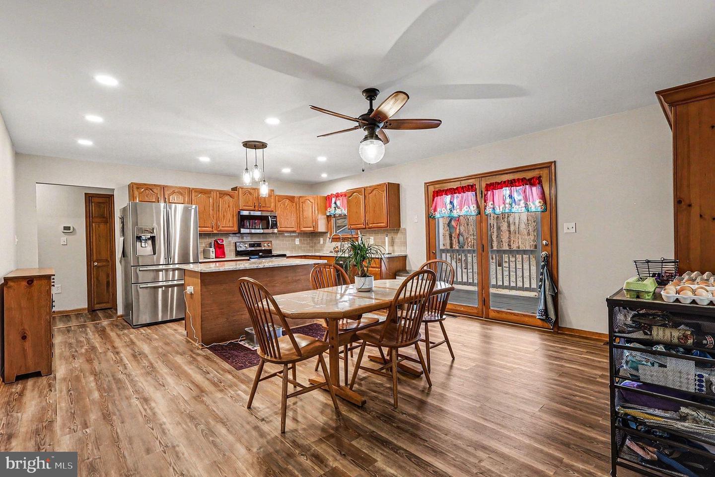 8318 Diamond Hill Rd Property Photo 4