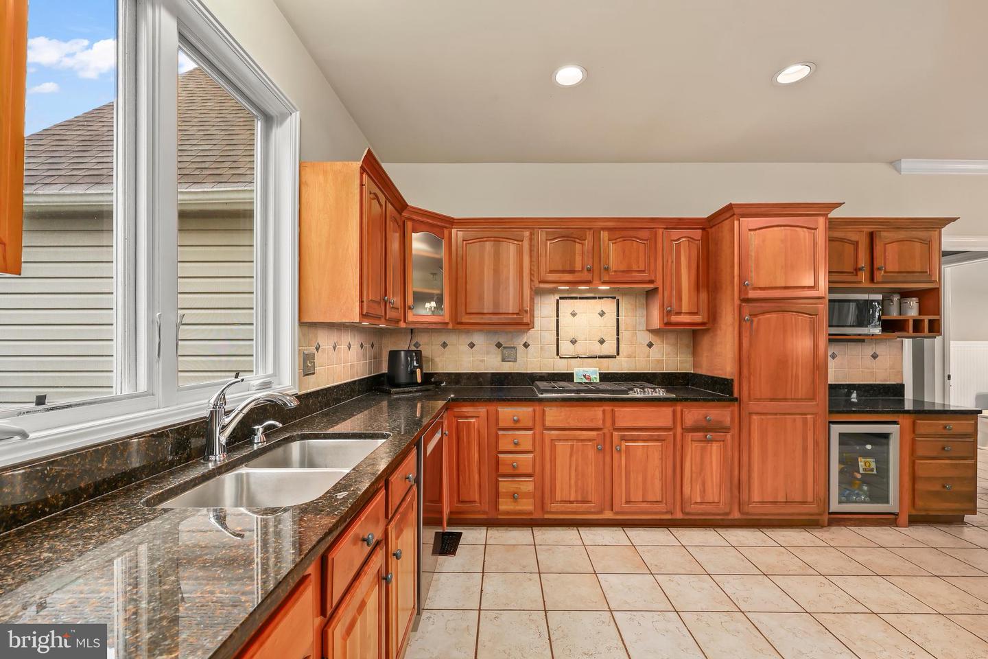 9393 Briar Ln Property Photo 18